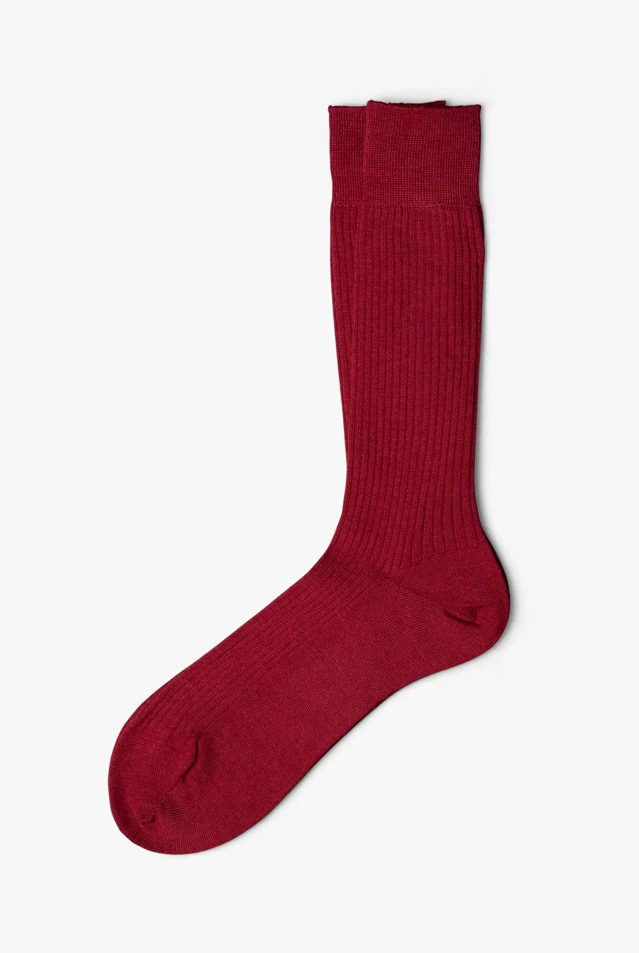 Burgundy red dress socks in merino wool. Swedish design by once a day and produced by glenn clyde. Can we washed in warm water without shrinking.