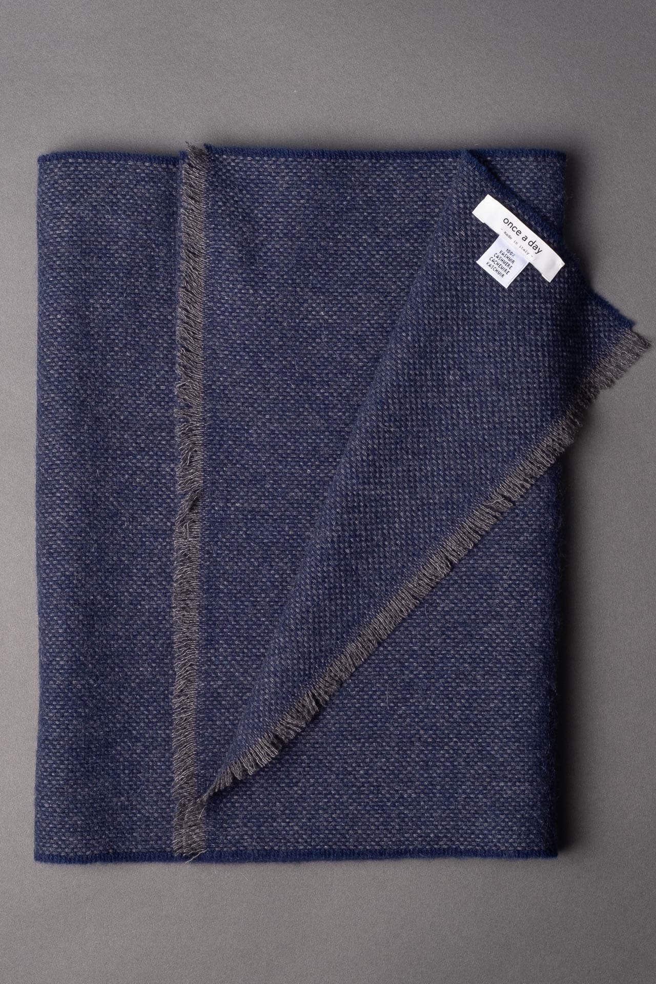 cashmere-scarf-onceaday-made-in-italy