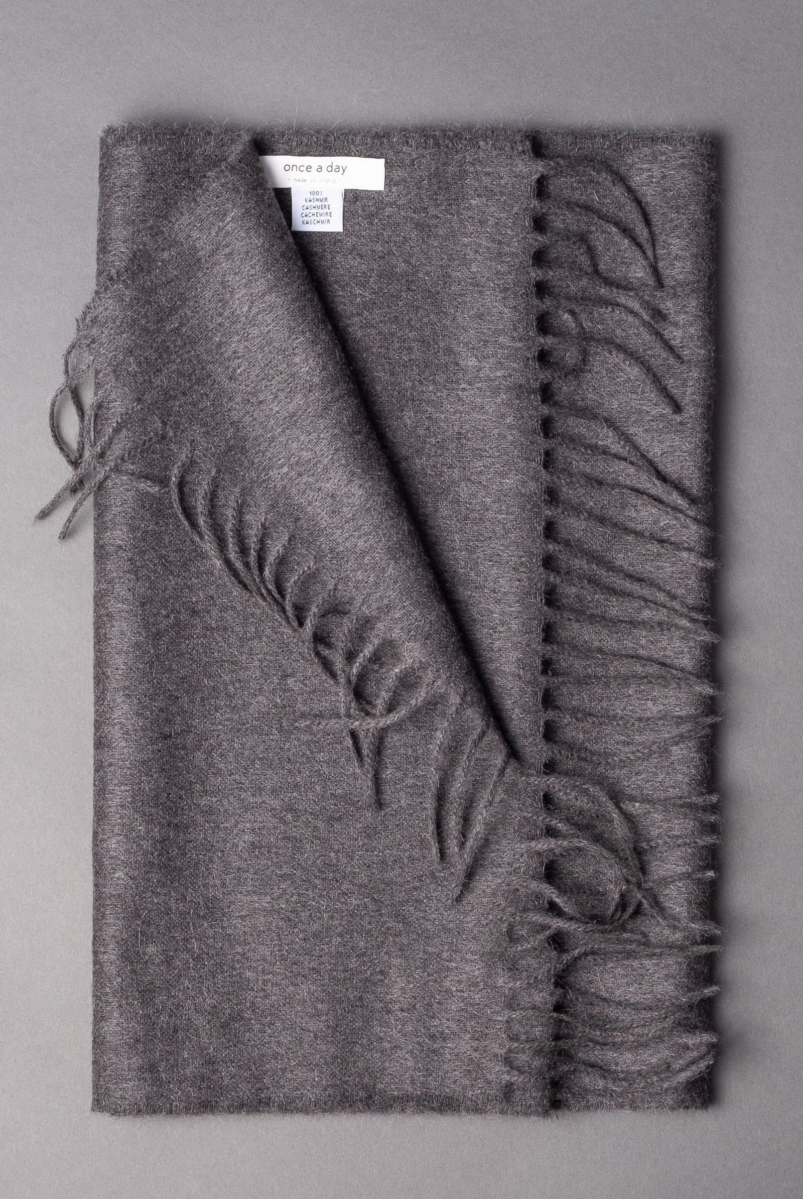 cashmere-scarf-onceaday-made-in-italy