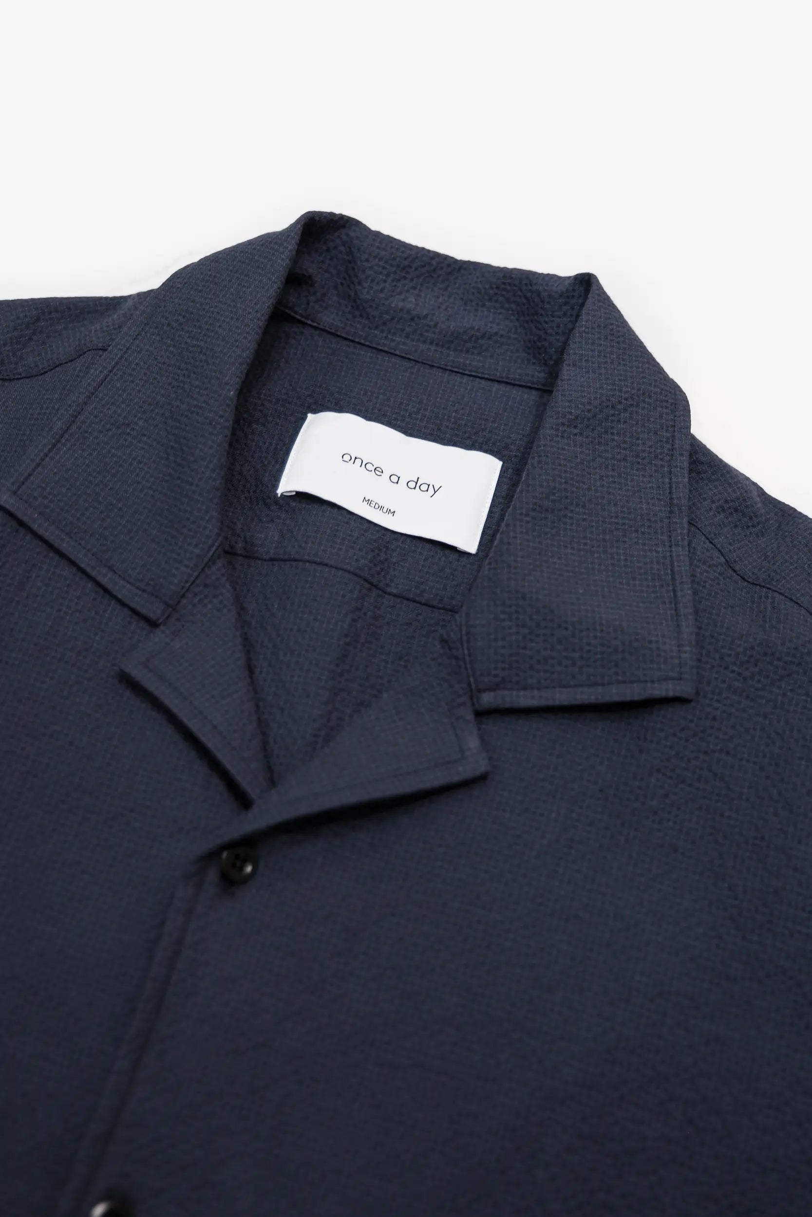 The Dotted Seersucker Shirt - Navy