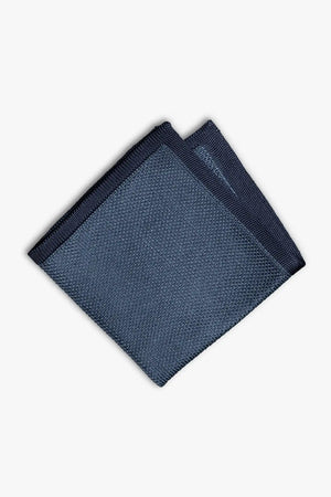 Blue knitted pocket square with navy blue boarder. Made of silk in Italy.