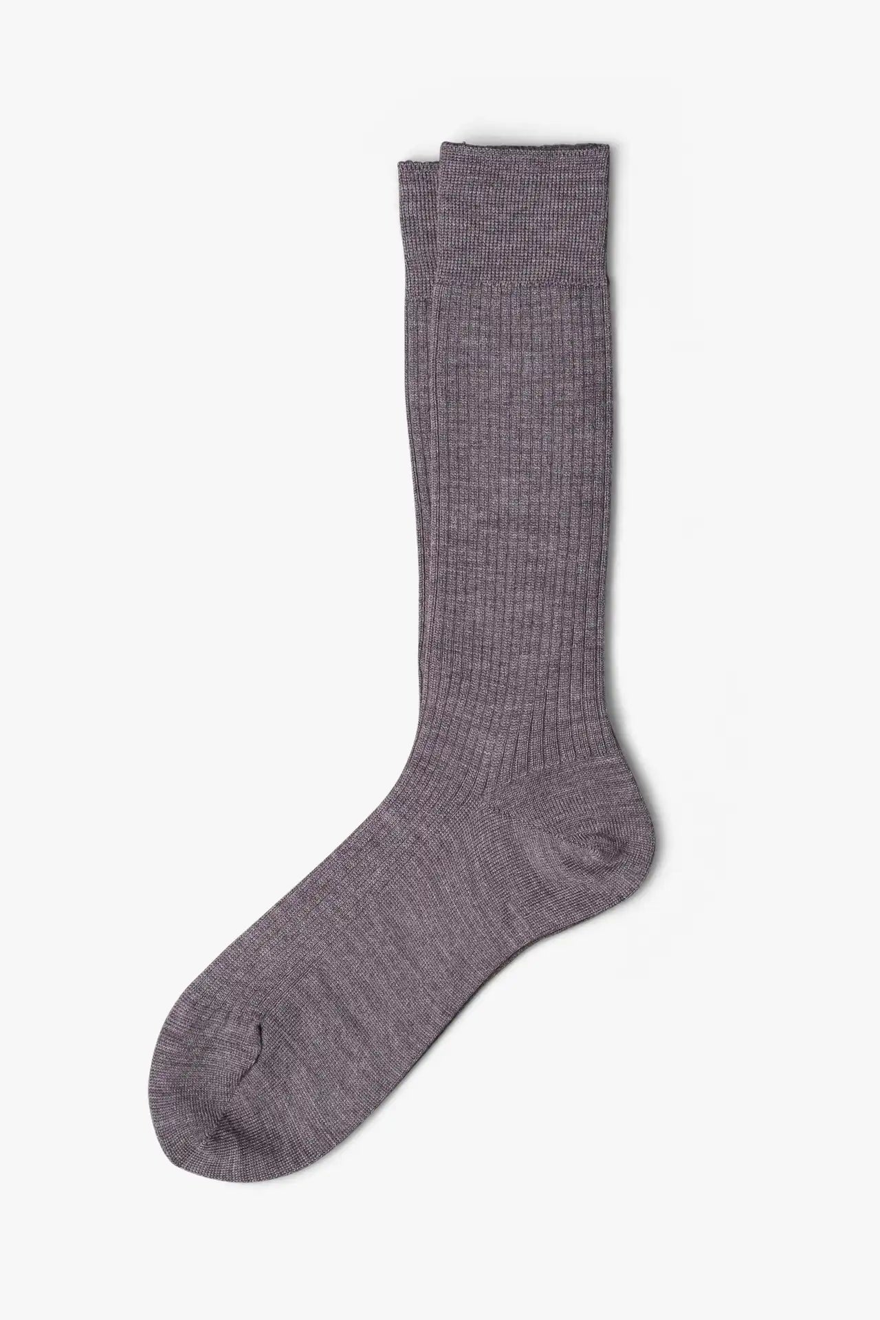Gray dress socks in merino wool. Swedish design by once a day and produced by glenn clyde. Can we washed in warm water without shrinking.