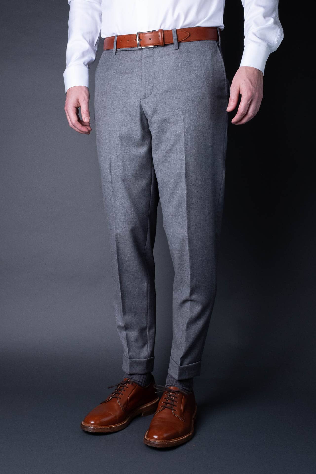 Antique Maroon Brown Leather Belt in minimalist design, Made in Italy from vegetable tanned leather. Perfect to match with hand made dress shoes. 