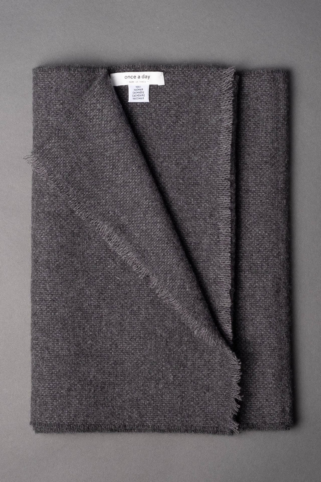 cashmere-scarf-onceaday-made-in-italy