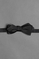 black-formal-bow-tie-tuxedo-silk-woven-self-tying-onceaday-made-in-italy