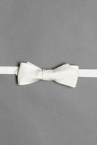 white-formal-bow-tie-tuxedo-silk-woven-self-tying-onceaday-made-in-italy