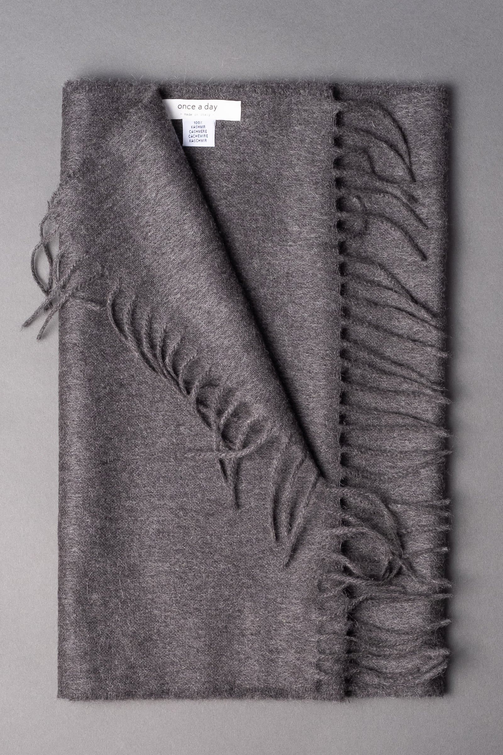 cashmere-scarf-onceaday-made-in-italy