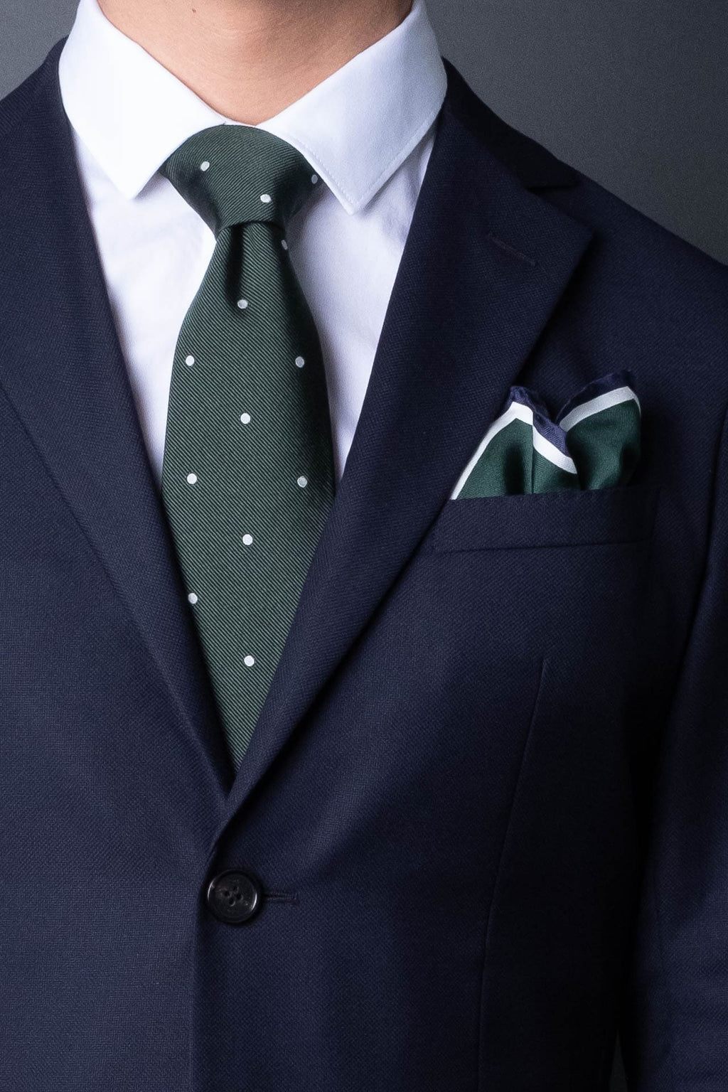 Hong Kong motive pocket square in silk, green and blue