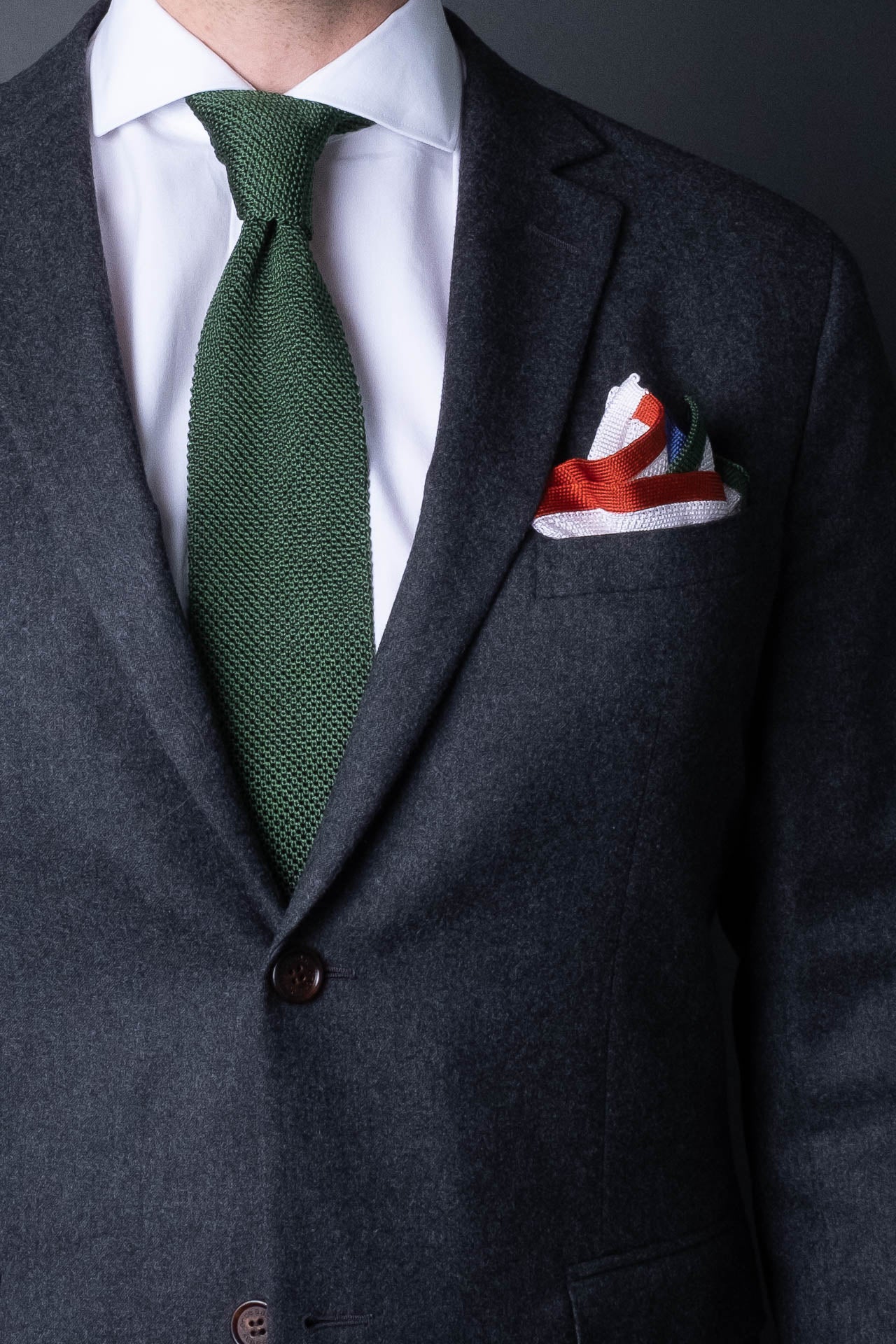 Bright-green-silk-knitted-tie-with-square-tip-made-in-italy